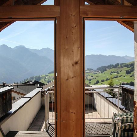 Hotel Garni Apart Elfriede Фис Экстерьер фото
