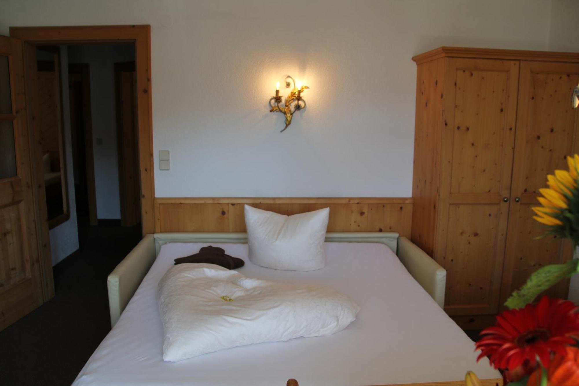 Hotel Garni Apart Elfriede Фис Номер фото