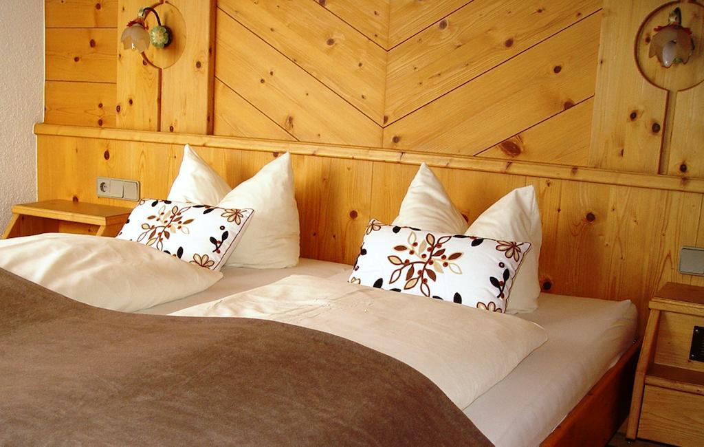 Hotel Garni Apart Elfriede Фис Номер фото