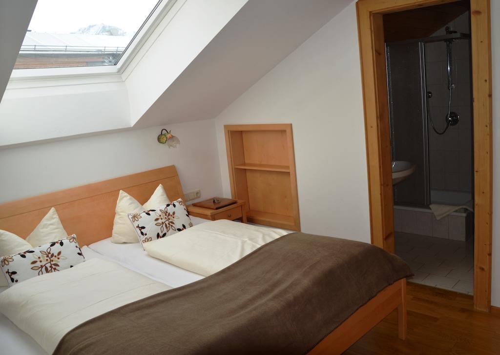 Hotel Garni Apart Elfriede Фис Номер фото