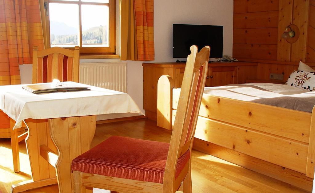 Hotel Garni Apart Elfriede Фис Номер фото
